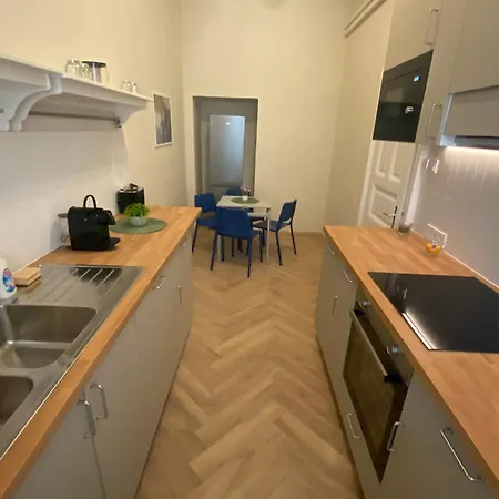 Apartment Dohany By Kalvin *