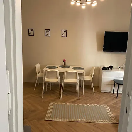 Apartment Dohany By Kalvin